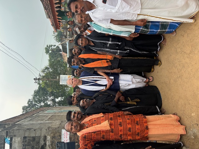 Devotees and spiritual leaders together